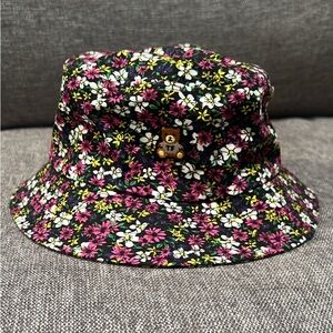 Teddy Fresh Floral Bucket Hat